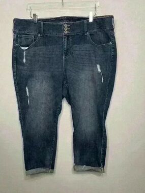 Torrid Cropped  Button Jegging Distressed Jean #84